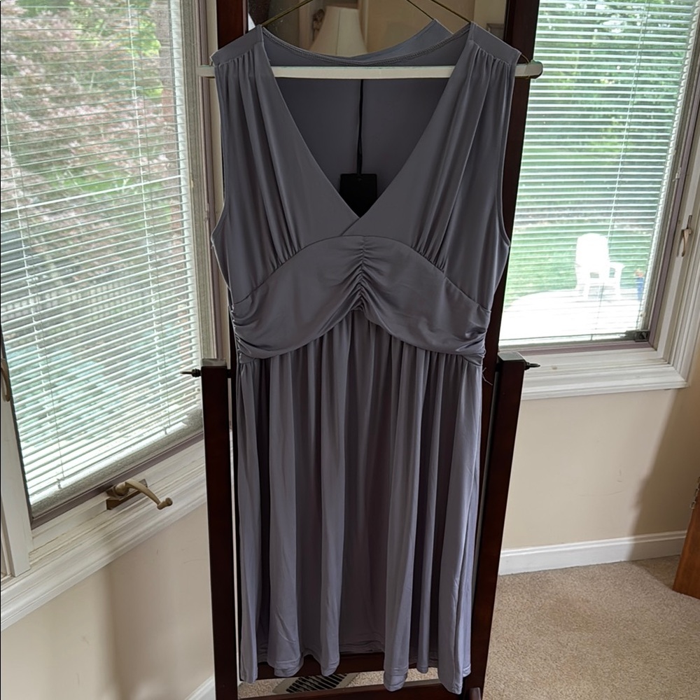 Elegant Gray Sleeveless Dress